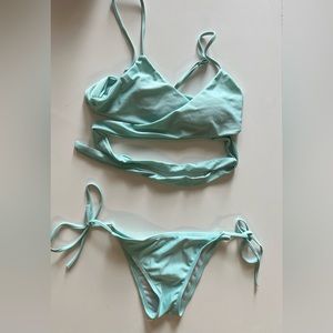 Bathing suit bikini set - adjustable, multiple ways to tie top - never worn